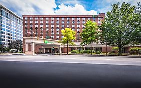 Arlington Holiday Inn